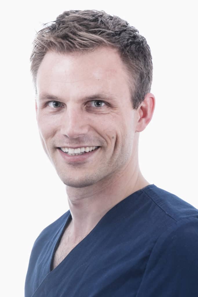 Dr Bastian Schmied Dr Bastian Schmied